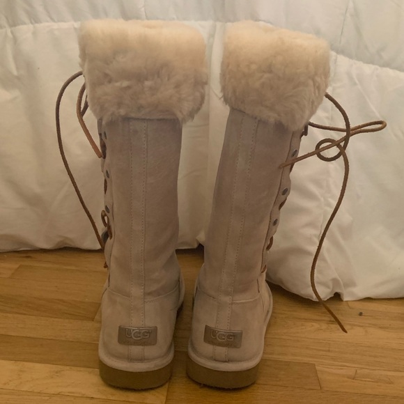 UGG Boots - Picture 4 of 7